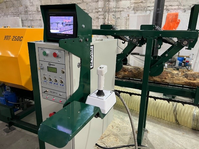 Automated log feeding system ASPB-300